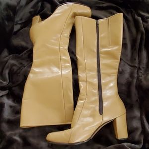 Vintage beige tall leather boots